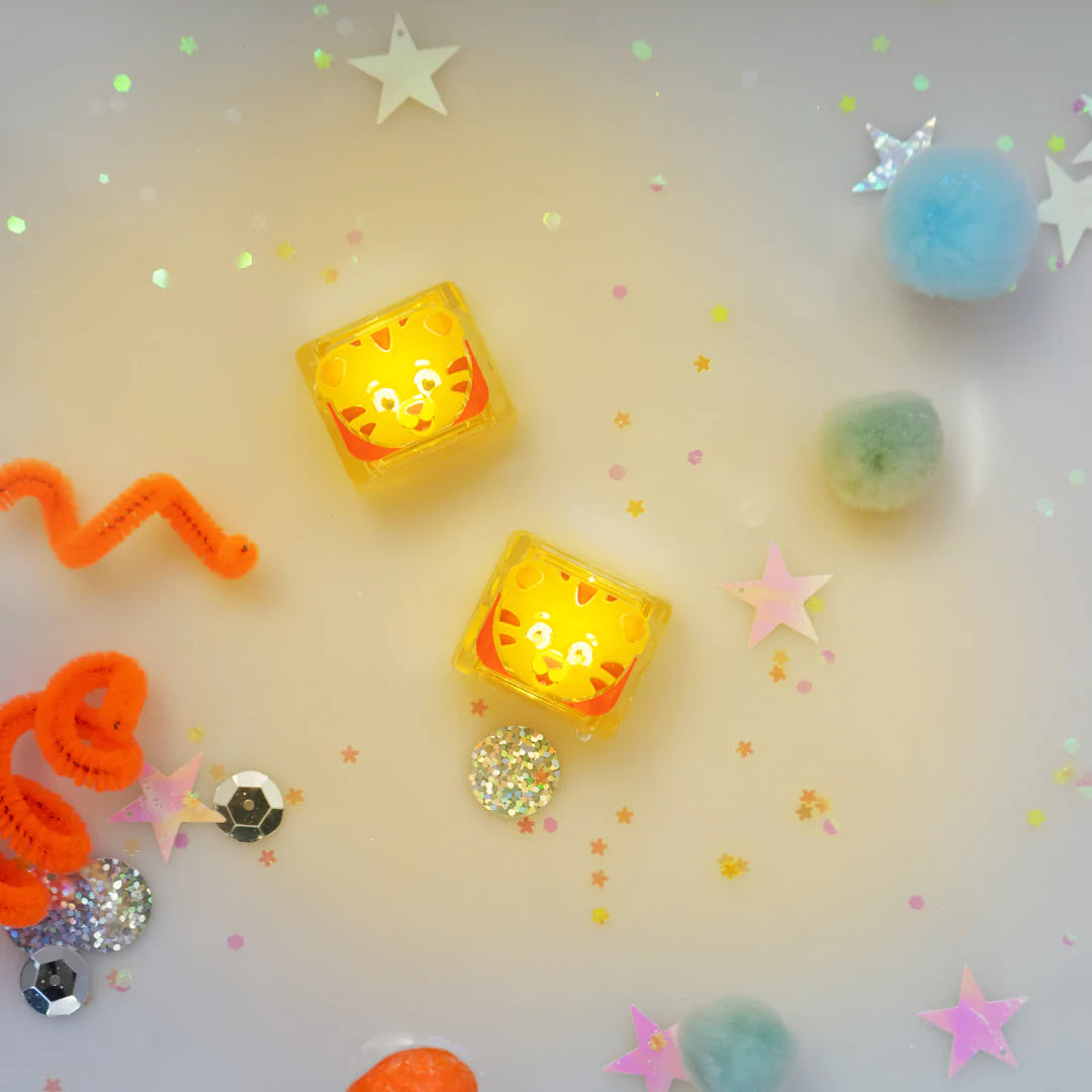 Daniel Tiger Glo Pals - Light Up Cubes